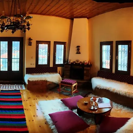 “white Mountain”, Chalet *