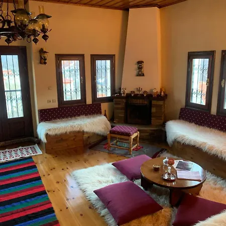 “white Mountain”, * Vígla Pissodéri